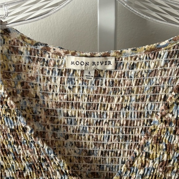 Moon River V-neck Smocked Floral Dress with Puff Sleeves - Picture 5 of 5